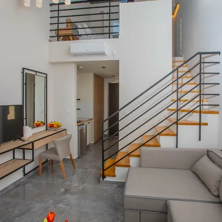 מלון Tramonto Xi Beach