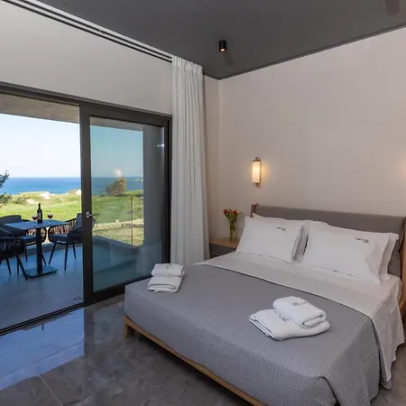 Tramonto Hotel Xi Beach